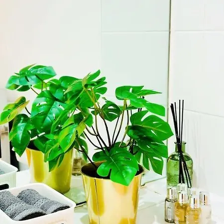 Apartment Centre Retreat